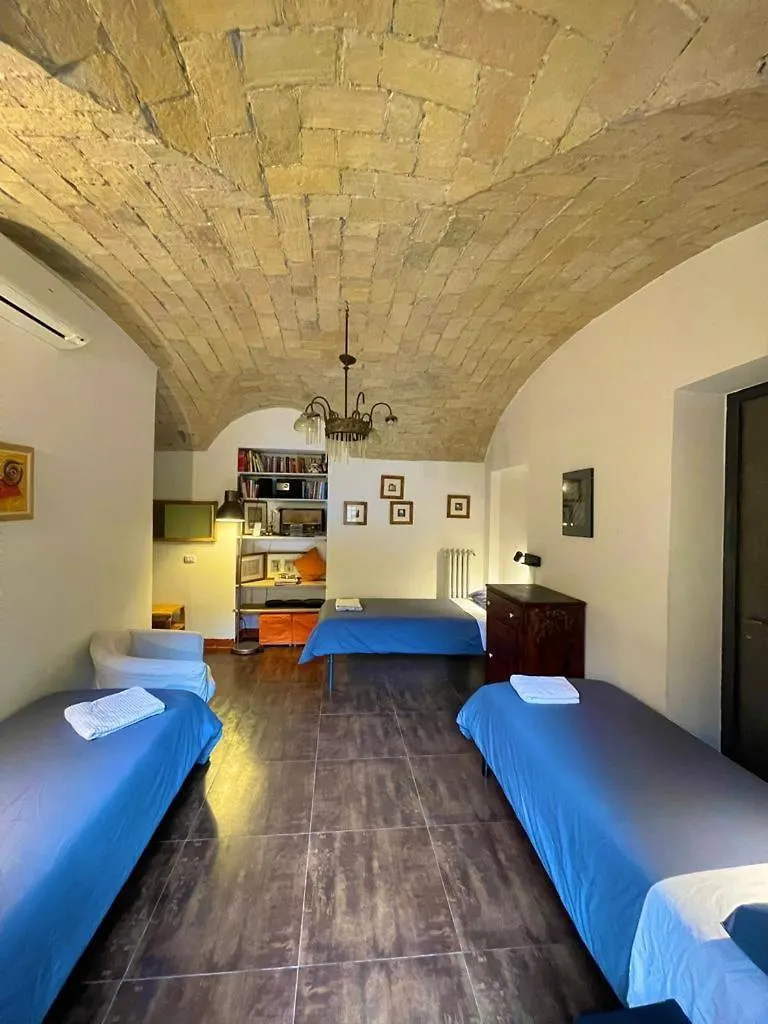 Il Plancton Hotel Rome 0*,  Italy