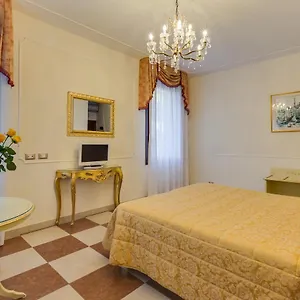 Bernardi Semenzato Otel Venedik