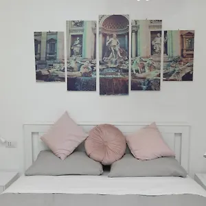 Martina A Piazza Del Popolo Tatil Evi